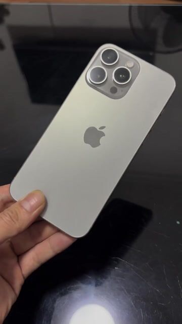Apple iPhone 15 Pro Max 1TB Titan Việt Nam. Mua bán Điện thoại tại Quận Đống Đa Hà Nội được đăng bởi Quý Hoàng hình 1