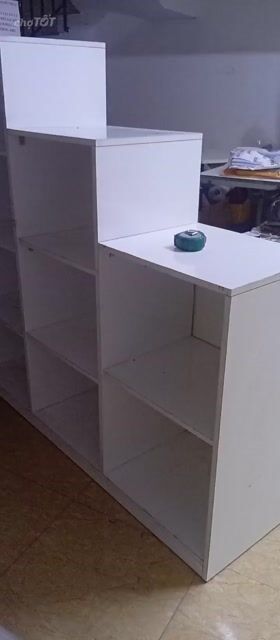 Tủ Gỗ Trắng 1m5x1m5x50cm. Mua bán Tủ, kệ gia đình tại Quận Bình Thạnh Tp Hồ Chí Minh được đăng bởi Thuy hình 1