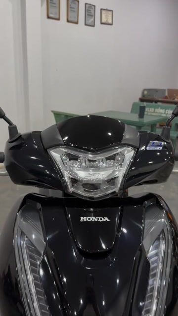 Honda SH 150 ABS Đen bóng Siêu Lướt Chuẩn Zin. Mua bán Xe máy tại Thành phố Long Khánh Đồng Nai được đăng bởi Cửa Hàng Xe Máy Cũ Thành Phát Đồng Nai hình 1