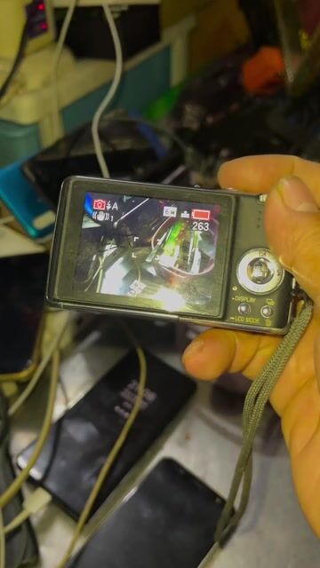 Máy ảnh Panasonic DMC-FX01 Đen zin. Mua bán Máy ảnh, Máy quay tại Huyện Bình Chánh Tp Hồ Chí Minh được đăng bởi ĐỒ CỦ SÀI GIÁ BAO RẺ GIẢM MẠNH CHO AE ALO TRỰC TIẾP hình 1