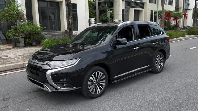 Mitsubishi Outlander 2022 2.0Premium - 38000 Km. Mua bán Ô tô tại Quận Cầu Giấy Hà Nội được đăng bởi Vũ Kiên hình 1