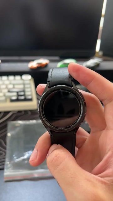 Samsung Galaxy Watch Đen. Mua bán Thiết bị đeo thông minh tại Quận Đống Đa Hà Nội được đăng bởi Nguyễn Đạt hình 1