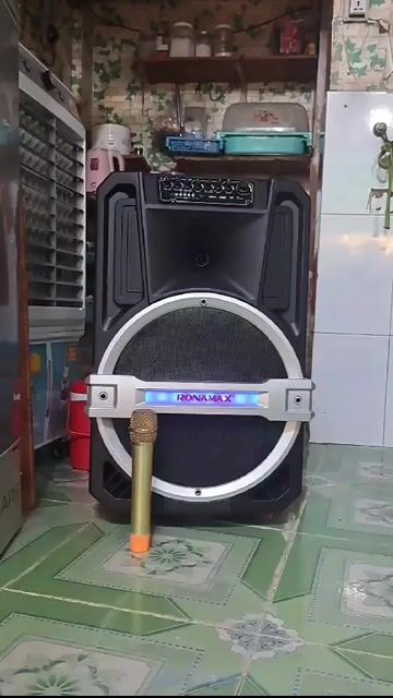loa kéo bass 40 + 2mic xịn hát rất hay bình cầm. Mua bán Tivi, Âm thanh tại Huyện Bình Chánh Tp Hồ Chí Minh được đăng bởi bán tại nhà ko ship ạ hình 1