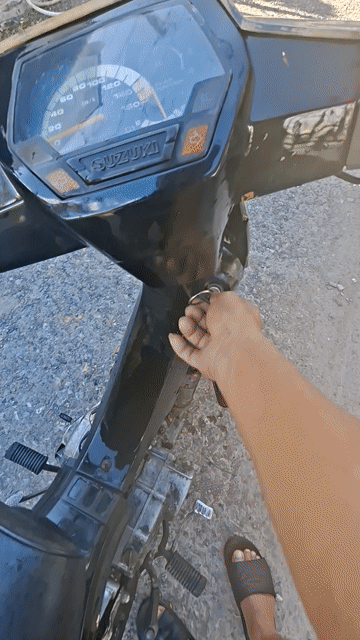 Suzuki Crystal 110 Thái Lan Đen. Mua bán Xe máy tại Quận Ninh Kiều Cần Thơ được đăng bởi Duy Đông hình 1