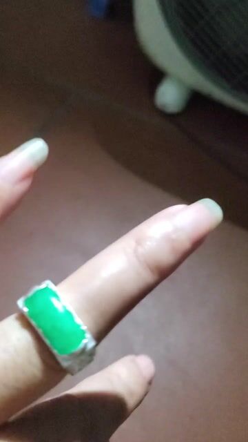 Nhẫn Bạc ta Ngọc Rồng cuốn 2 bên má . Mua bán Phụ kiện thời trang khác tại Huyện Gia Lâm Hà Nội được đăng bởi Nguyen minh hình 1