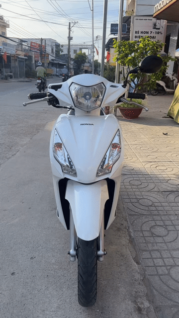 Honda Vision 2015 Trắng đen. Mua bán Xe máy tại Huyện Chợ Mới An Giang được đăng bởi Cửa hàng xe Thiên Phước 2 hình 1