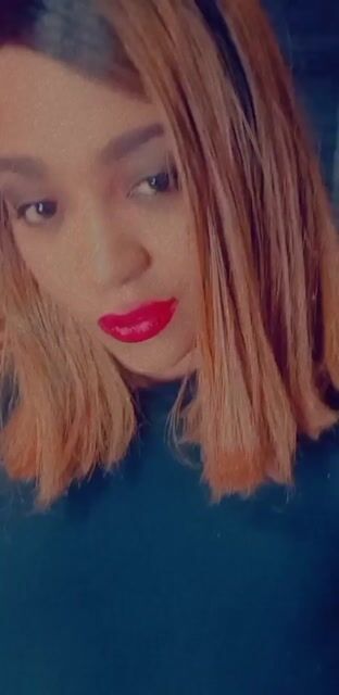 Model - ValeskaJackson heels