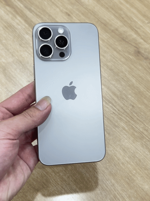 iPhone 15 Pro 256GB Tự nhiên. Mua bán Điện thoại tại Quận Thanh Khê Đà Nẵng được đăng bởi Thắng  hình 1