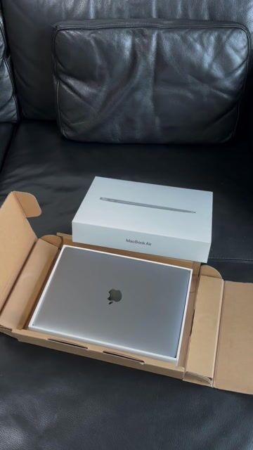 Apple MacBook Air M1 2020 8GB/256GB Xám. Mua bán Laptop tại Thành phố Thủ Đức Tp Hồ Chí Minh được đăng bởi KHÔI MINH hình 1