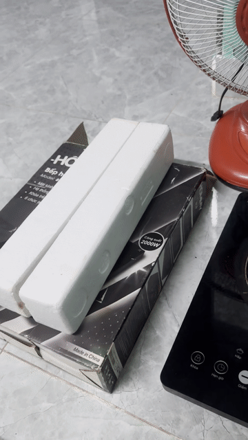 Quạt bàn Yanfan B302 Đỏ 2000W. Mua bán Quạt tại Quận Gò Vấp Tp Hồ Chí Minh được đăng bởi Vĩnh Nghi hình 1