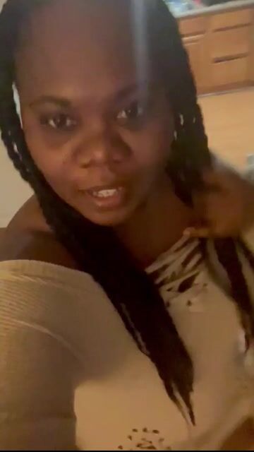 Model - Kenyah girlfriend