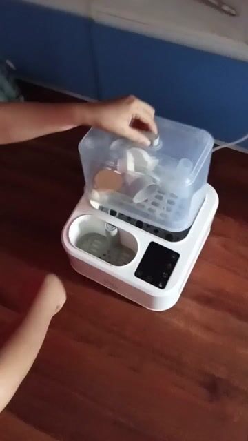 Máy tiệt trùng, sấy khô kết hợp hâm sữa, nấu cháo