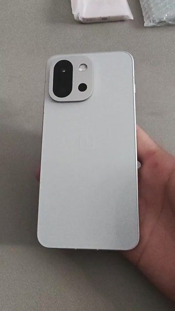OnePlus 13T 256GB có GL. Mua bán Điện thoại tại Thành phố Thủ Đức Tp Hồ Chí Minh được đăng bởi AVG Mobile hình 1
