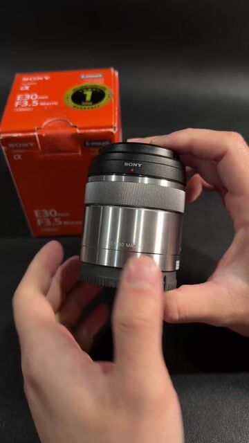 Ống kính Sony E 30mm f/3.5 Macro Fullbox Likenew. Mua bán Máy ảnh, Máy quay tại Quận Hà Đông Hà Nội được đăng bởi Nguyễn Hoàng Duy hình 1