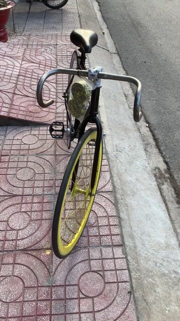 Fixed gear như hình. Mua bán Xe đạp tại Thành phố Thủ Đức Tp Hồ Chí Minh được đăng bởi Nguyễn Phi Giao hình 1
