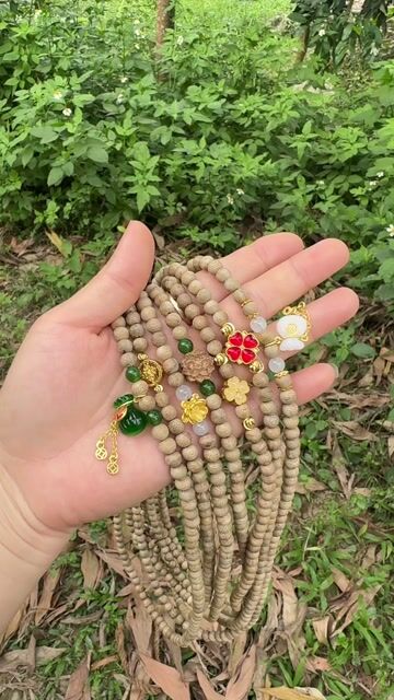 tốc kiến 6li 108 hạt mùi thơm sống. Mua bán Phụ kiện thời trang khác tại Thành phố Móng Cái Quảng Ninh được đăng bởi thuỳ dương trầm hương  hình 1