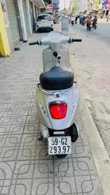 Vespa iget abs 2017 Bạc porsche 1 chủ cực đẹp ạ. Mua bán Xe máy tại Quận Gò Vấp Tp Hồ Chí Minh được đăng bởi Đoàn Việt hình 1