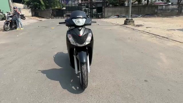 Honda SHi 125 Đen Lên phom ý. Mua bán Xe máy tại Quận 12 Tp Hồ Chí Minh được đăng bởi Cửa hàng Xe máy 380 hình 1