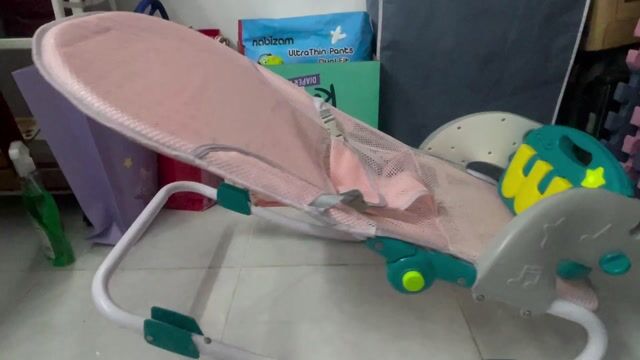 Ghế nhún bập bênh kèm bàn nhạc. Mua bán Mẹ và bé tại Huyện Nhà Bè Tp Hồ Chí Minh được đăng bởi Mai Võ Nhật Quỳnh hình 1