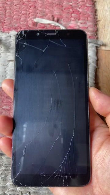 Xiaomi Redmi 7A Đỏ Màn hình nứt. Mua bán Điện thoại tại Huyện Chợ Mới An Giang được đăng bởi Hoàng Duy hình 1