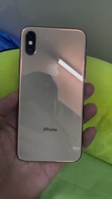 iPhone Xs 64GB Vàng Đã sử dụng. Mua bán Điện thoại tại Quận Bình Tân Tp Hồ Chí Minh được đăng bởi KUN hình 1