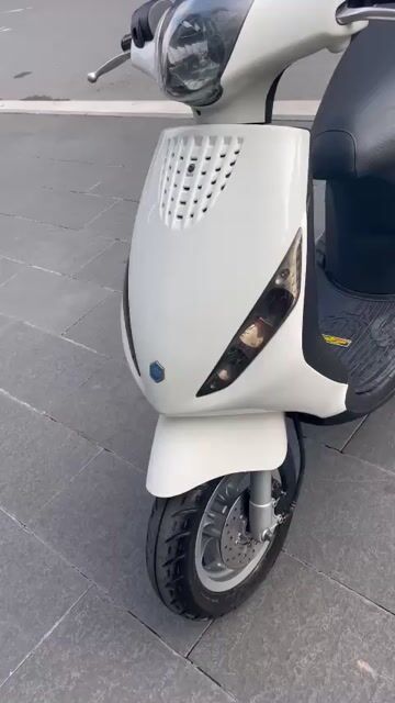 Zip 100 E3 2018 màu trắng chính chủ xe đẹp. Mua bán Xe máy tại Quận Cầu Giấy Hà Nội được đăng bởi Anh Khoa hình 1