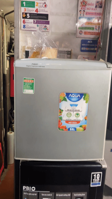 Tủ lạnh Aqua AQR-55AR Bạc 53L zin đẹp có ship. Mua bán Tủ lạnh tại Quận 7 Tp Hồ Chí Minh được đăng bởi Quí Vũ Official hình 1