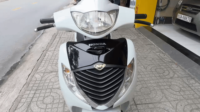 Honda SHi 150 2008 Trắng. Mua bán Xe máy tại Quận 12 Tp Hồ Chí Minh được đăng bởi Cửa hàng Xe máy 380 hình 1