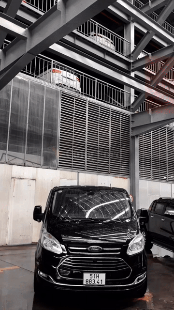Ford Tourneo Limousine 2020 Đen. Mua bán Ô tô tại Quận Tân Phú Tp Hồ Chí Minh được đăng bởi Săn Xe Đẹp Giá Tốt hình 1