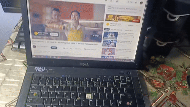 Dell Inspiron 15 Xám. Mua bán Laptop tại Huyện Phú Lộc Thừa Thiên Huế được đăng bởi Tên chưa cung cấp hình 1