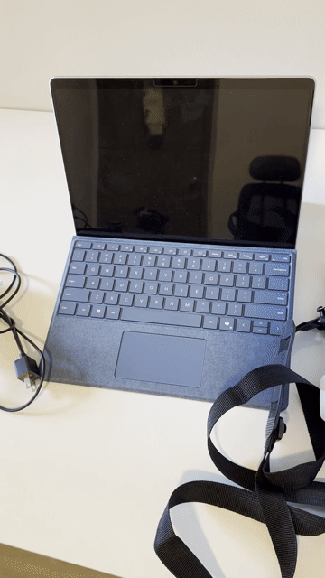 Pass Surface Pro 11 – Snapdragon X Elite | 32GB RA. Mua bán Laptop tại Quận Tân Bình Tp Hồ Chí Minh được đăng bởi Đăng Khoa hình 1