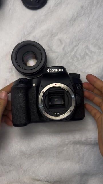 Máy ảnh Canon 70D Đã sử dụng. Mua bán Máy ảnh, Máy quay tại Quận 3 Tp Hồ Chí Minh được đăng bởi Lê Nhung hình 1