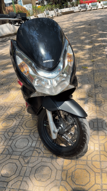 Honda PCX125 2013 Đen nội thất đỏ 29D. Mua bán Xe máy tại Quận Ba Đình Hà Nội được đăng bởi Xe Máy Nam Thi hình 1