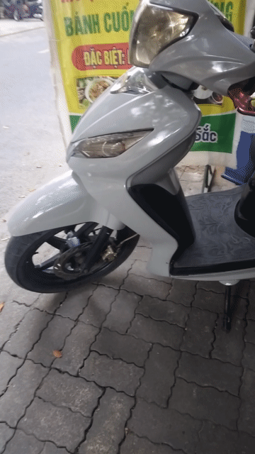 SYM Shanks Xám Đã sử dụng. Mua bán Xe máy tại Quận Cẩm Lệ Đà Nẵng được đăng bởi  Phan Hong hai hình 1