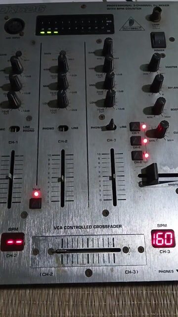Mixer Behringer DX626 3 kênh Bạc. Mua bán Tivi, Âm thanh tại Huyện Bình Chánh Tp Hồ Chí Minh được đăng bởi Cao Đắc Lợi hình 1