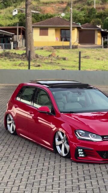 Golf GTi raspando baixo!