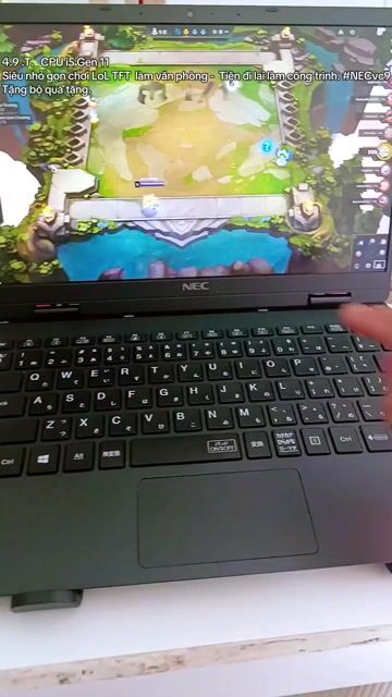 Máy đang dùng để lại . Máy Nhật nhỏ gọn pin4h. Mua bán Laptop tại Quận 8 Tp Hồ Chí Minh được đăng bởi Út Văn hình 1