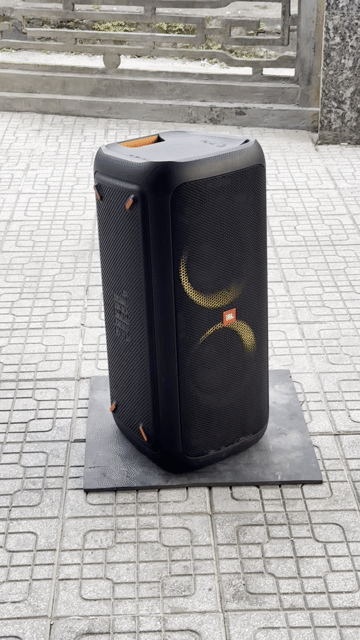 Loa Bluetooth JBL PARTYBOX 300 Đen. Mua bán Tivi, Âm thanh tại Thị xã Hương Trà Thừa Thiên Huế được đăng bởi  Long hình 1