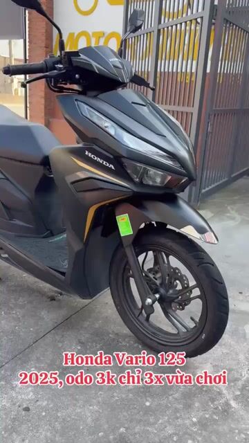 Honda Vario 125 2025 Đen 3000 km. Mua bán Xe máy tại Thành phố Thủ Đức Tp Hồ Chí Minh được đăng bởi Cửa hàng Motor Xuân Bình  hình 1