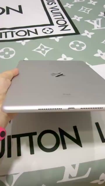 Apple iPad Gen 9 64GB Wifi fullbox đẹp 99%. Mua bán Máy tính bảng tại Quận 6 Tp Hồ Chí Minh được đăng bởi Nguyễn Nhật hình 1