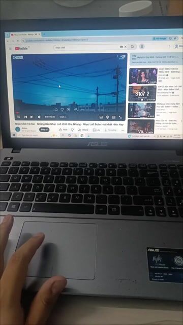 Asus X550LB i7-4500U 15.6 inch 4GB. Mua bán Laptop tại Huyện Hóc Môn Tp Hồ Chí Minh được đăng bởi Lê văn hùng hình 1