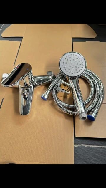 Sen tắm nóng lạnh đồng đúc mạ crome LVN-621. Mua bán Thiết bị vệ sinh, nhà tắm tại Thành phố Thuận An Bình Dương được đăng bởi Thiết Bị Phòng Tắm hình 1