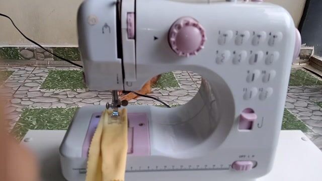 Máy may Janome Secio Trắng kem. Mua bán Nội thất, đồ gia dụng khác tại Huyện Nhà Bè Tp Hồ Chí Minh được đăng bởi Haidang hình 1