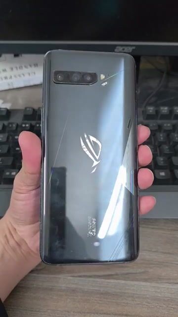 ROG Phone 3 chuyên game 12GB/256GB màn zin full. Mua bán Điện thoại tại Quận Hà Đông Hà Nội được đăng bởi Shop Điện Thoại Cũ Zin hình 1