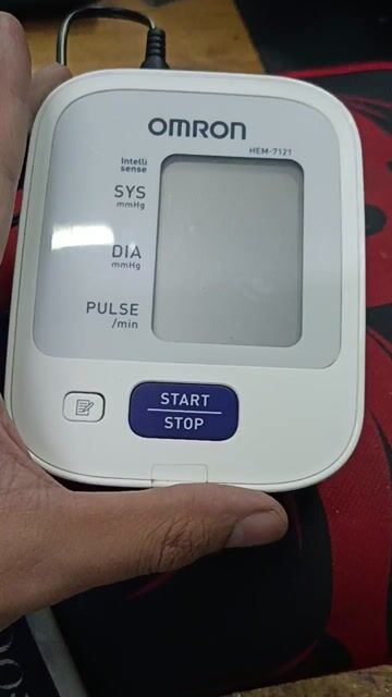 Máy đo huyết áp Omron HEM-7121 Trắng. Mua bán Nội thất, đồ gia dụng khác tại Quận 11 Tp Hồ Chí Minh được đăng bởi Bảo hình 1