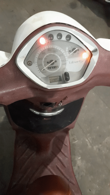 Piaggio Liberty 125 125cc Trắng đỏ. Mua bán Xe máy tại Quận 5 Tp Hồ Chí Minh được đăng bởi Lê Khôi hình 1