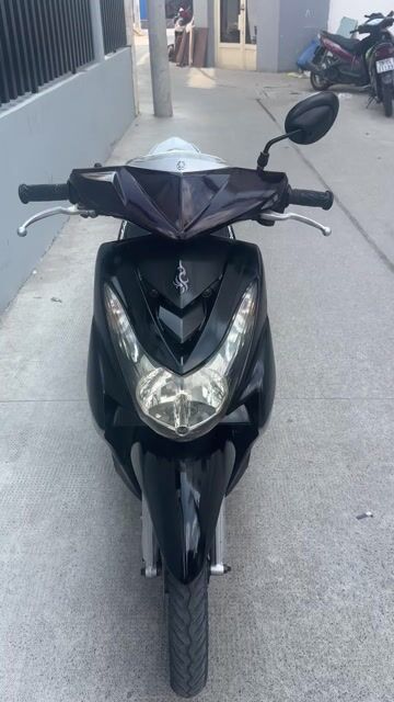 Yamaha Mio Đen Tự động. Mua bán Xe máy tại Quận 7 Tp Hồ Chí Minh được đăng bởi Chuyên Xe Giá Tốt hình 1