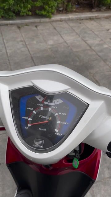 Vision 110 fi 2015 màu trắng đẹp như mới. Mua bán Xe máy tại Quận Cầu Giấy Hà Nội được đăng bởi Anh Khoa hình 1