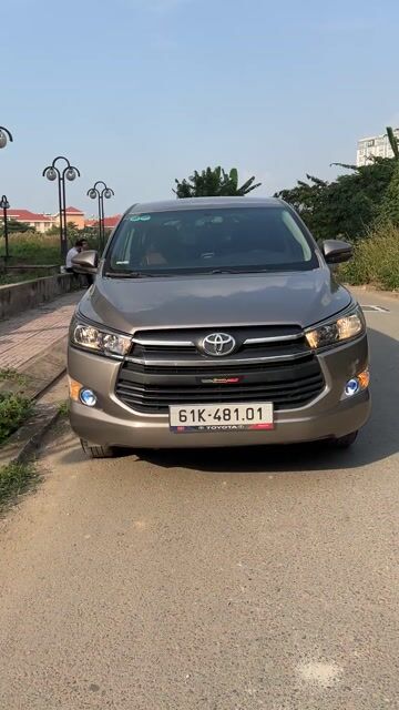 Toyota Innova 2017 2.0G Đồng ánh kim. Mua bán Ô tô tại Quận Gò Vấp Tp Hồ Chí Minh được đăng bởi Trương Thành Vũ hình 1