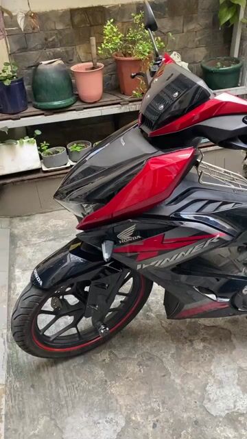Honda Winner X Đỏ đen. Mua bán Xe máy tại Quận Bình Thạnh Tp Hồ Chí Minh được đăng bởi Hồng Thắm hình 1